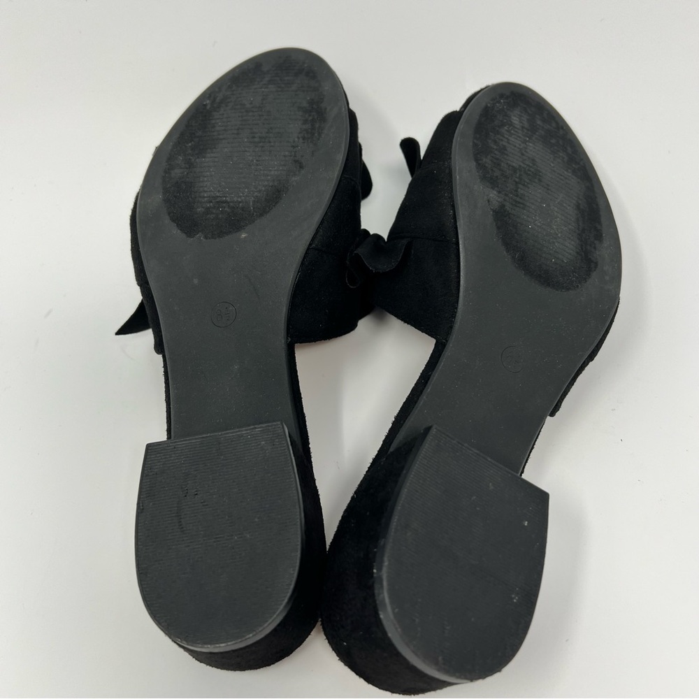 Journee Collection Sabica Ruffle Sandal - Picture 6 of 8